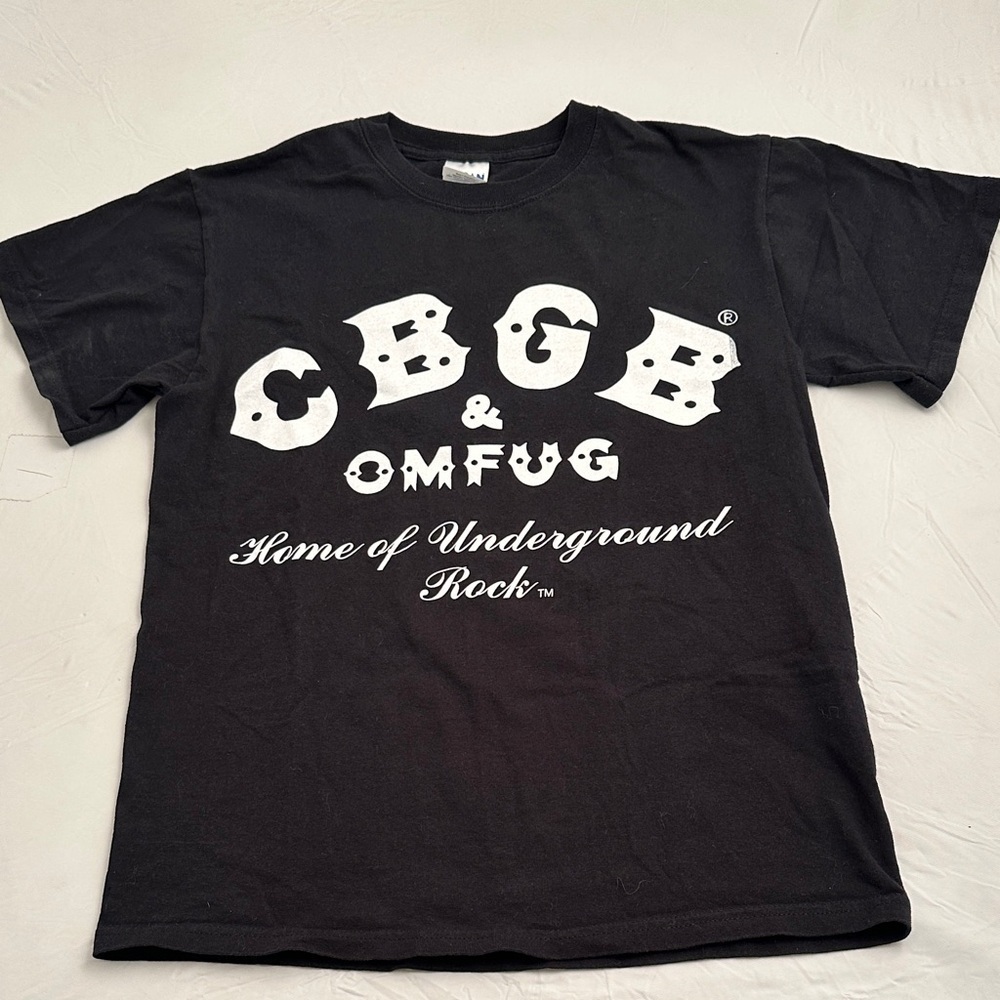Gildan CBGB & OMFUG black and white crew neck short sleeve t-shirt